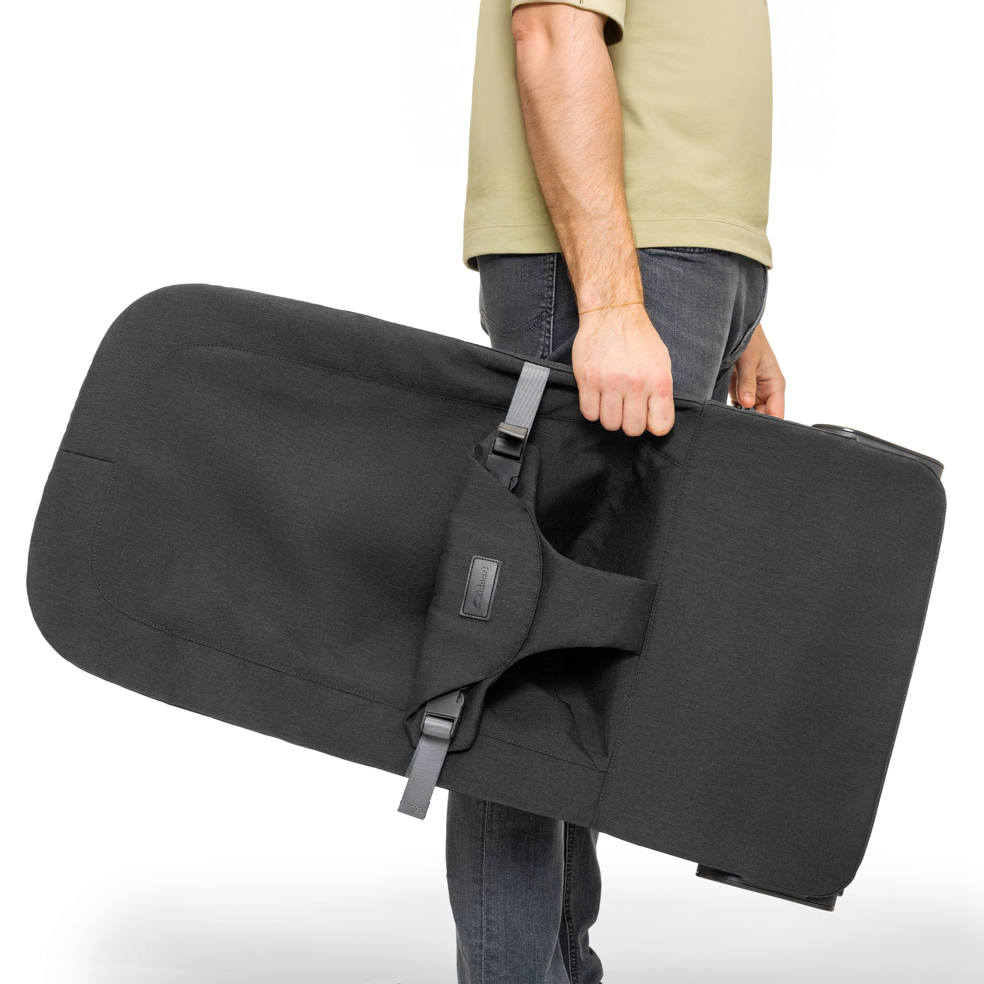 8Bujaczek Vinbär Czarny